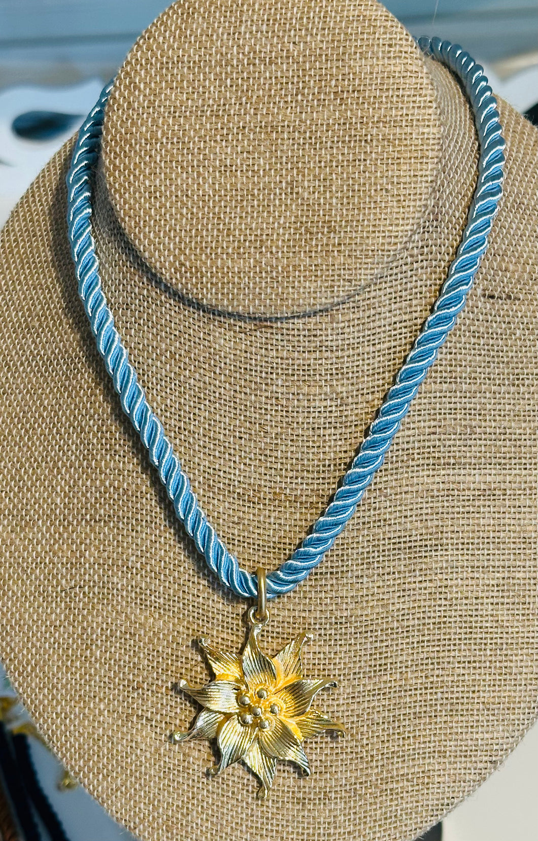 Rope Necklace - Blue Flower