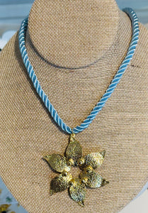 Rope Necklace - Blue Flower