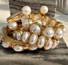 Pearl Statement Bracelet - Multiple Choices